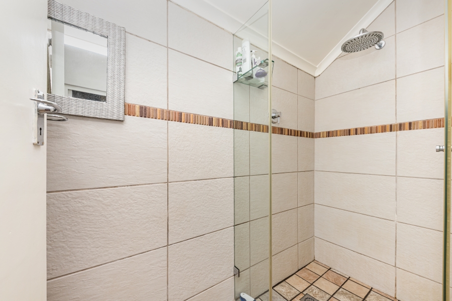 To Let 4 Bedroom Property for Rent in Newlands Western Cape